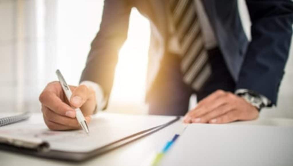 Pourquoi faut-il signer autant de documents pour un crédit ?