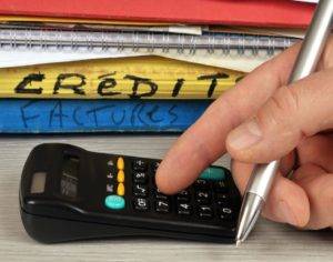 Regrouper vos crédits avec La Maison du Prêt vous offre une gestion financière plus claire et allégée. Nous sommes spécialisés dans la consolidation de divers emprunts en un seul prêt hypothécaire, permettant ainsi de réduire vos mensualités et de simplifier le paiement de vos dettes. Grâce à une analyse personnalisée, nous adaptons nos solutions à votre situation unique, même en présence d'un historique de crédit complexe. Notre engagement est de vous fournir une tranquillité d'esprit, avec un service transparent et des conseils avisés. Choisissez La Maison du Prêt pour une stratégie financière plus saine et une vie quotidienne moins stressante.
