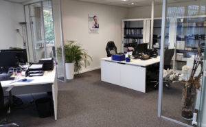 Située à Charleroi, La Maison du Prêt est le spécialiste incontournable du crédit et du prêt dans la région. Notre expertise nous permet de vous offrir des solutions personnalisées pour tous vos besoins de financement. Que vous ayez besoin d'un prêt immobilier, d'un crédit auto, ou d'une aide pour regrouper vos dettes, nous sommes prêts à vous accompagner. Nous comprenons l'importance de chaque projet pour nos clients et nous nous engageons à fournir un service adapté et de qualité. À La Maison du Prêt, nous vous aidons à naviguer les options de crédit disponibles pour que vous puissiez prendre des décisions éclairées. Contactez-nous à Charleroi pour découvrir comment nous pouvons vous aider à réaliser vos projets.