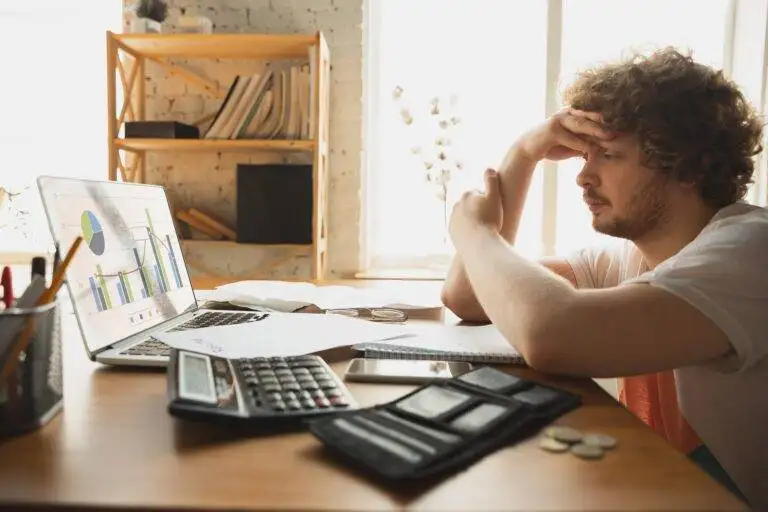 Une banque voit-elle une saisie sur salaire ?