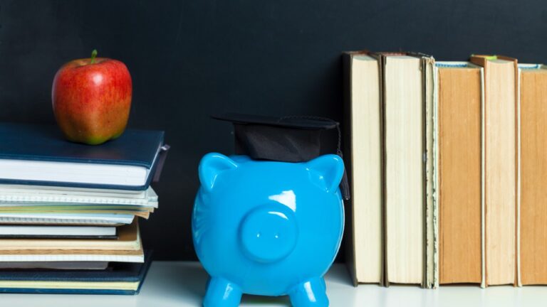 Crédit Etude et Frais scolaires